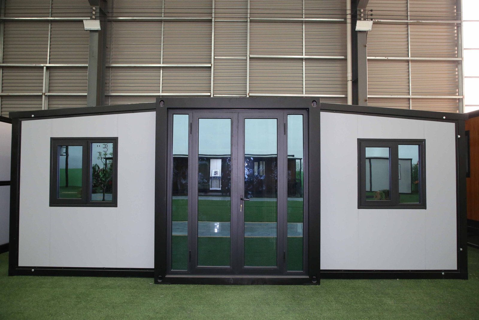 expandable-container-house-exterior17