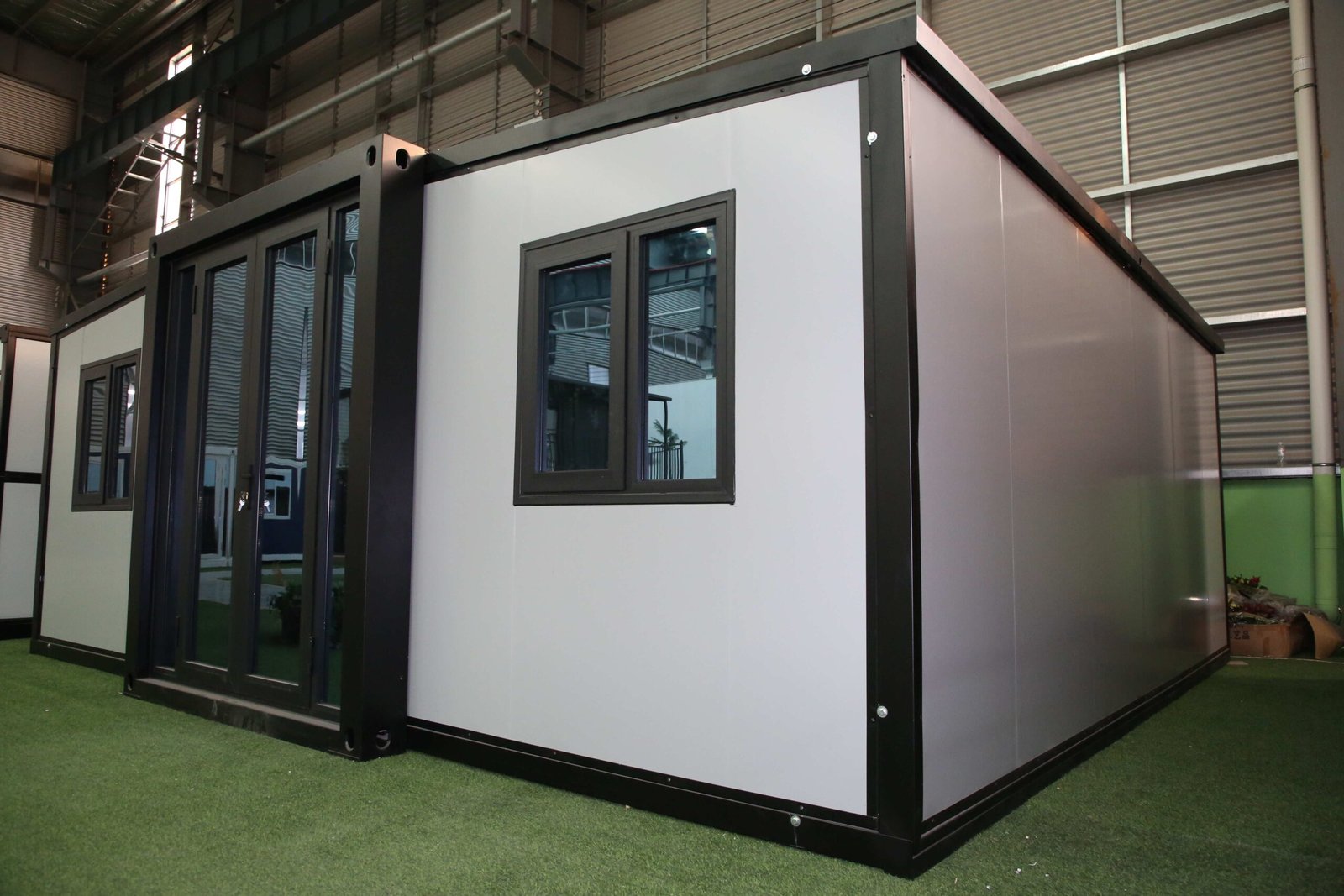 expandable-container-house-exterior19