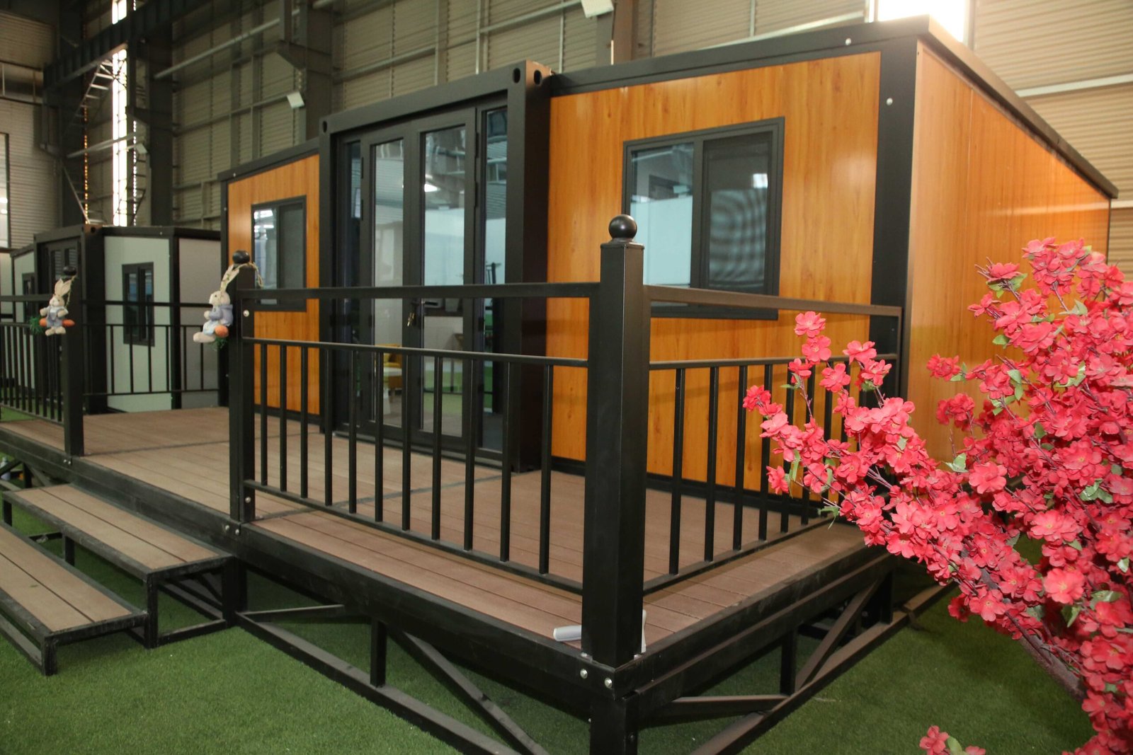 expandable-container-house-exterior06