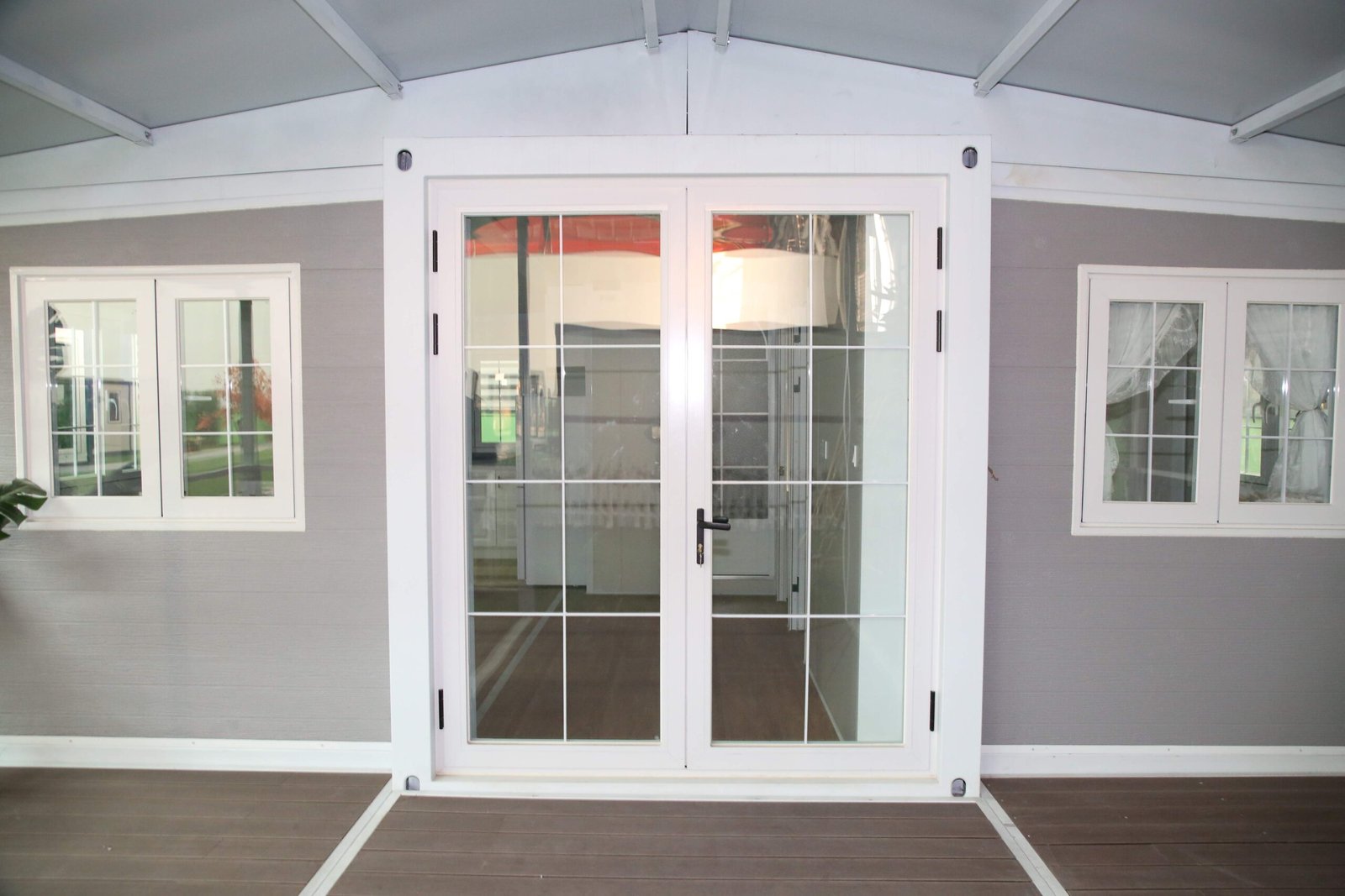 expandable-container-house-exterior02