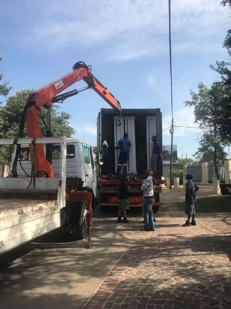 Folding Houses Container Loading