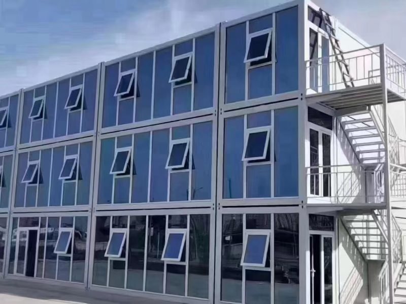 #PrefabricatedContainerHouse #TemporaryAccommodation #ModularPrefabUnits #FastInstallPrefab #GlobalShippingHomes